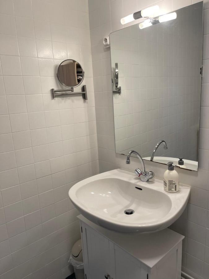 Appartement T4 70M2 - Meuble - Centre Ville - Proche Thermes Lons-le-Saunier Kültér fotó
