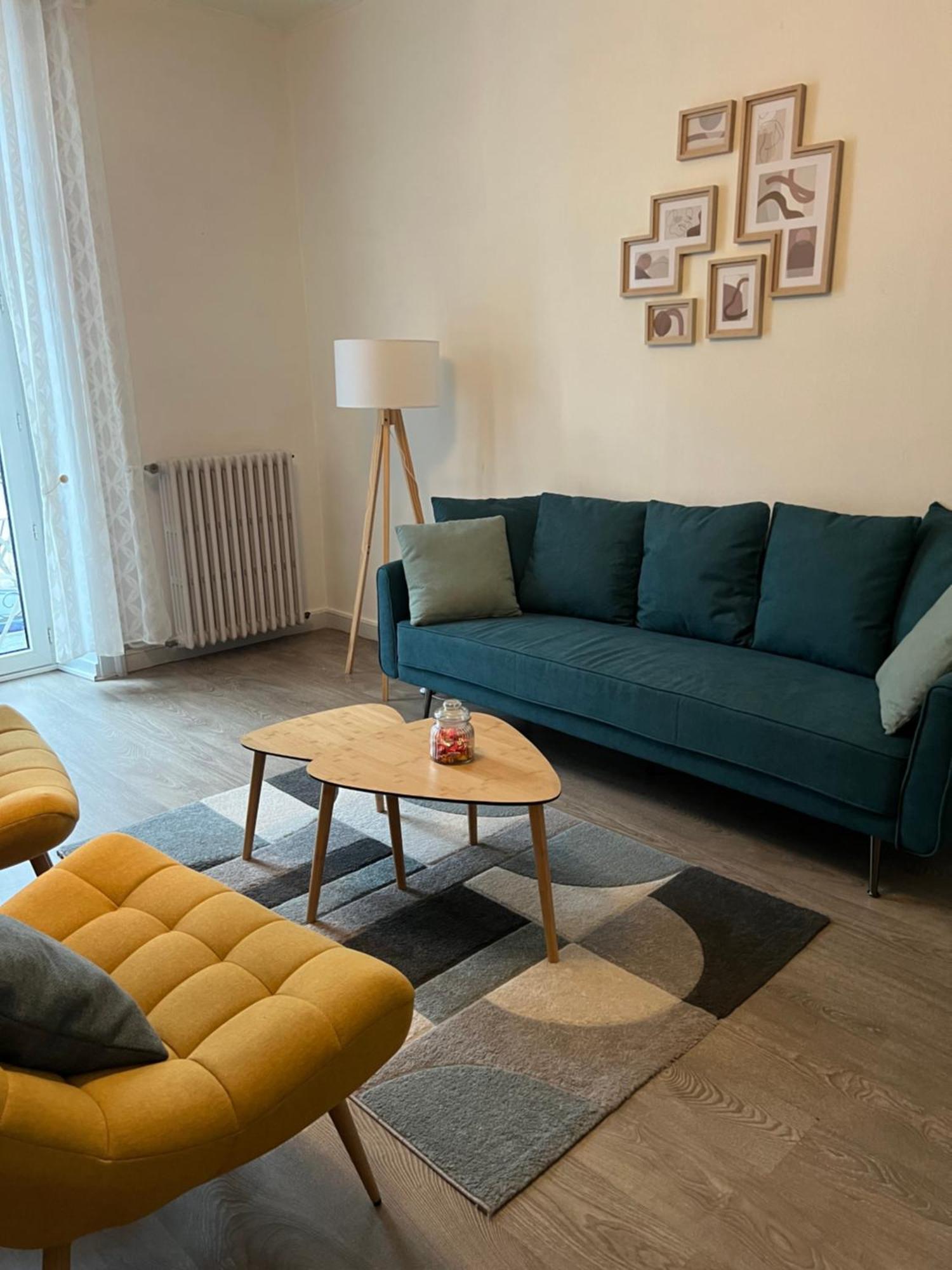 Appartement T4 70M2 - Meuble - Centre Ville - Proche Thermes Lons-le-Saunier Kültér fotó